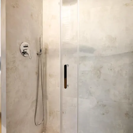 Neria Apartment